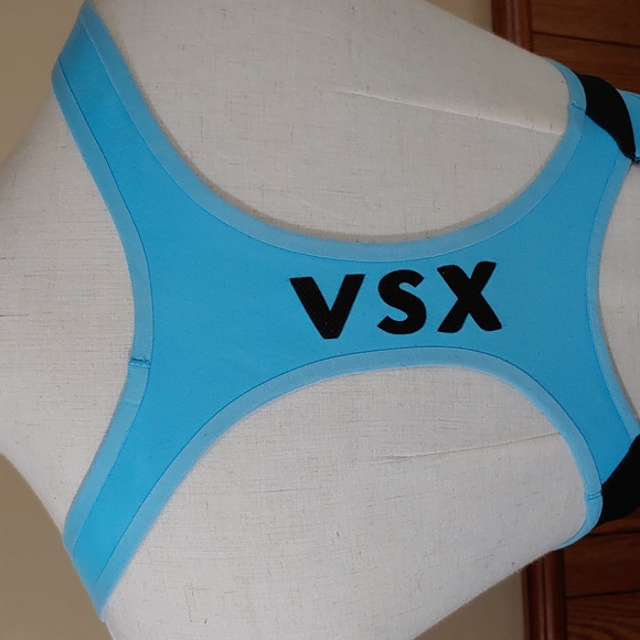 Victoria's Secret VSX Incredible Sports Bra 34C - Picture 6 of 12